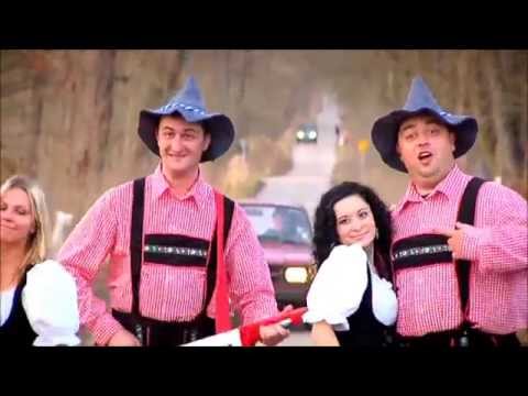 MAXIM TURBULENC - Šly panenky silnicí (ČECHO DECHO)