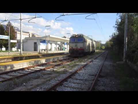 LA E652.116 ARRIVA IN SOLITARIA AD EBOLI E SOSTA PER DARE PRECEDENZA ALL'IC 701!