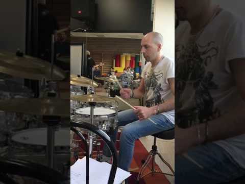 ESSENTIAL BLUES - Clinic Pippo Matino