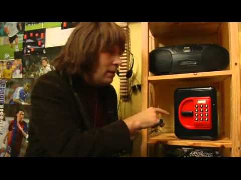 Karsten Torebjer - Nightvision - Professional Hamster Resurrection