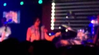 Run to Mexico by The Babys (live)