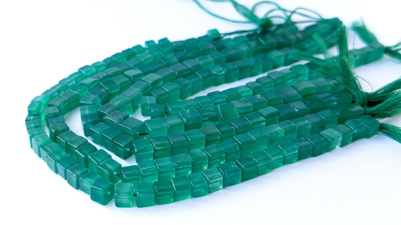 Green Onyx | Smooth Cube | Various 5.5-7mm Bead Size | 21cm Strand Length video