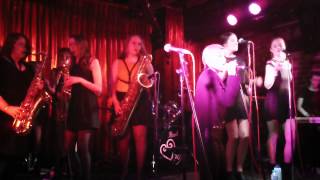 the sweethearts live @ cherry bar ... 001