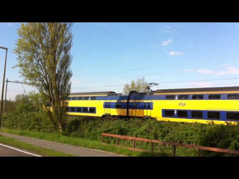 Trein bleef wat lang staan tussen Heemstede en Bennebroek ,ach uurtje vertraging .