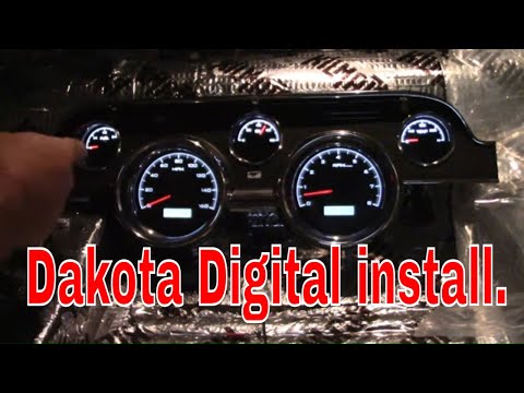 Dakota Digital gauges in a Mustang. (part 3) Jade part 96