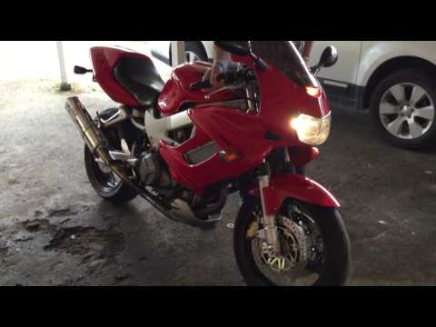 Honda Motorcycle with 3D Printed Velocity Stacks