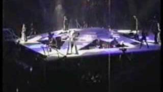 westlife-bad girls [IN THE ROUND TOUR OBERHAUSEN 09.04.02]