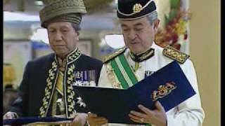 Download lagu PERTABALAN AGONG KE-13.wmv mp3