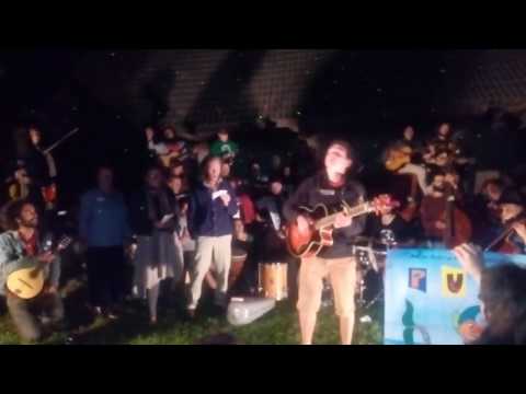 Plavajoči grad - Fergus McKay & World Histeria Orchestra