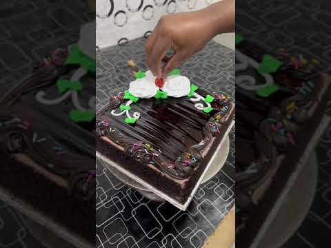 Simple Chocolate Cake Decorating Ideas | Perfect Cake Designing💕 #shorts