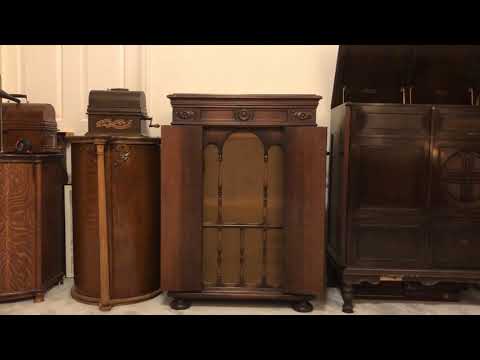 Singing in the rain- Fred Rich and his Orchestra