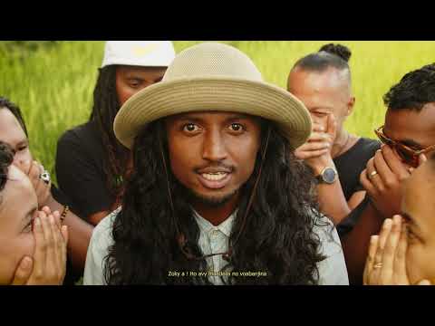 Bolo - SMTHNG (Clip Officiel)