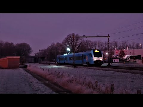 Vonkende treinen langs Barneveld!