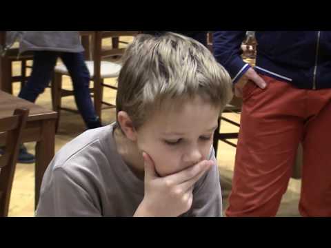 žiaci ZŠ 4.8.  Čarnecký Viliam - Ďurovka Marek 0 - 1