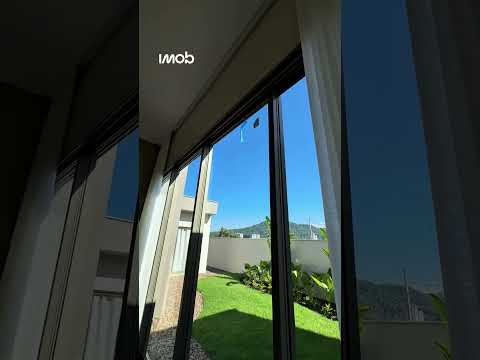 Linda casa no Rau