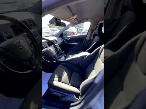 фото volvo v60 i 0