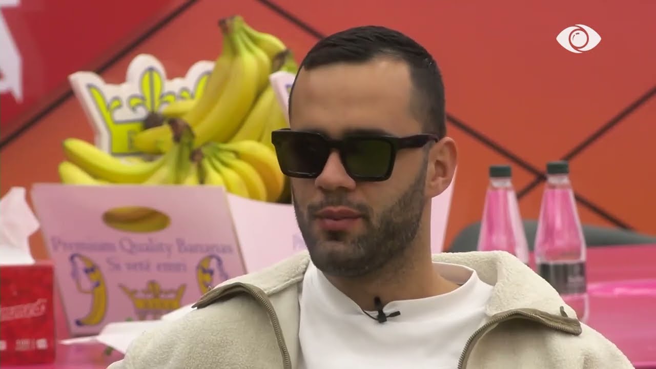 Mos e ço veten deri aty ku do humbasësh/ Stenaldo bisedon me Selin