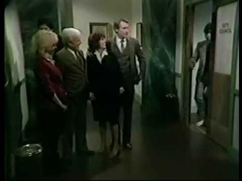 GH  Rick & Lesley ~11-28-83~ Luke's is Sworn In As Mayor of PC