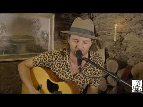 Keith Harkin - Homes of Donegal live from Glack House, Donegal Ireland.