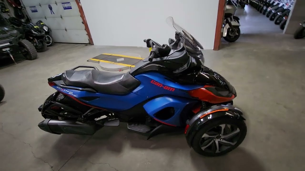 2015 Can-Am Spyder ST-S SE5 Special Series Motorcycle