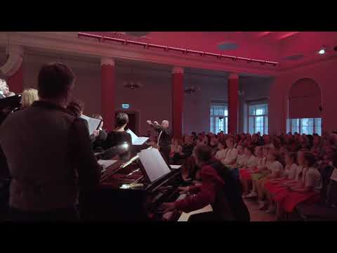 (drafts) Koncerts VALDIS ZILVERIS DZIESMĀ UN TEĀTRĪ