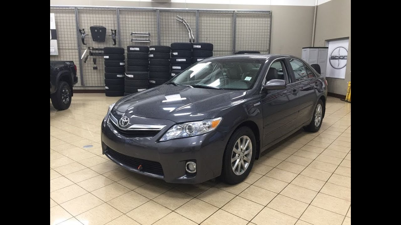 2011 Toyota Camry Hybrid Review