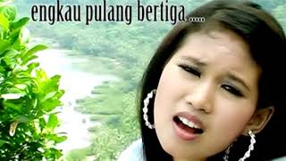 Download lagu Yen Berlin • Dibalik Penantian mp3 Download lagu Yen Berlin • Dibalik Penantian mp3