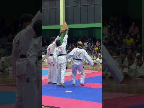 Close your eyes and kick. #mandara #odishalabakuasajanma #flip #srilanka #taekwondo #martialarts