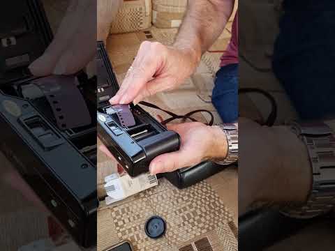 How to Load Film into a Yashica T2 Camera #retrophotography #filmcamera