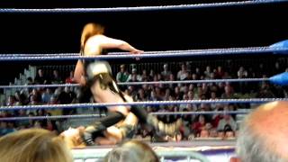 Wrestling Stars Betty Trash VS Divine Isabella