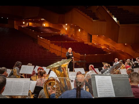 Suite Tropical by RONALDO MIRANDA, BANDA MUNICIPAL DE BILBAO Conductor LIGIA AMADIO