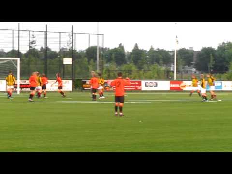 VV De Meern D1 - SCH D1, 2-2 ,19 mei 2011 Jas op de lat