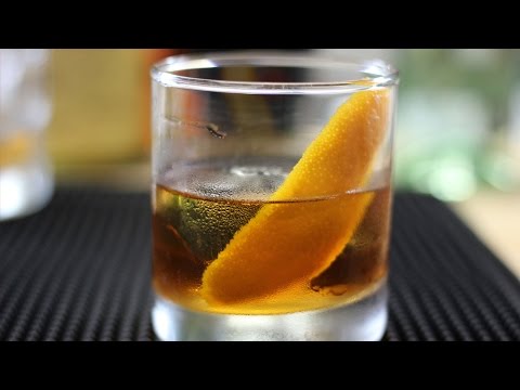 How to make a Spiced Rum Old Fashioned