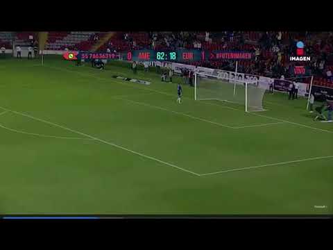 Ronaldinho Scores a Wonderful Goal in Charity Match