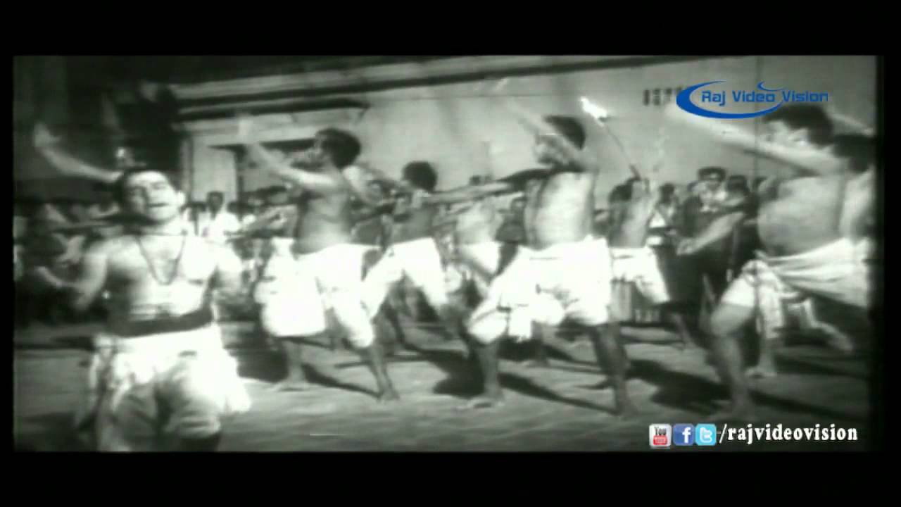 Omena Olippathu Song Lyrics | Devi Sri Karumari Amman | T. M. Soundararajan