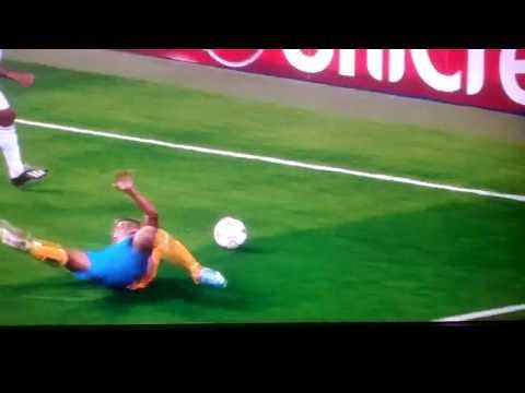 Arturo Vidal EPIC DIVE vs Real Madrid HD