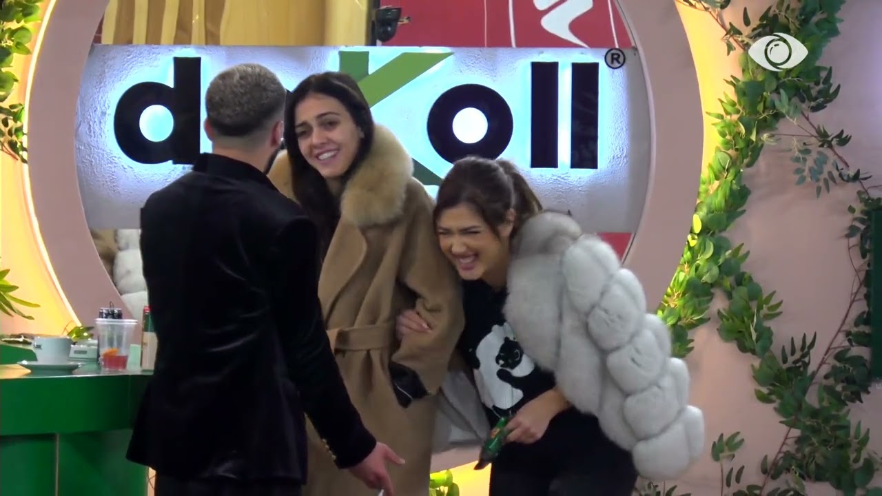 Ja zbulova planin Loredanës/ Gjesti diskuton me Livian dhe Krisën