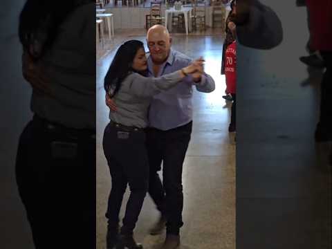 nos idosos de Rio Bonito do Iguaçu no Paraná.Brasil #shotrs #baile #dancarinos