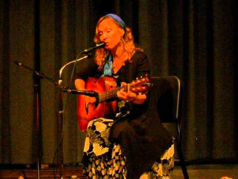 Diane Jarvi- Singing Shiver Me Timbers