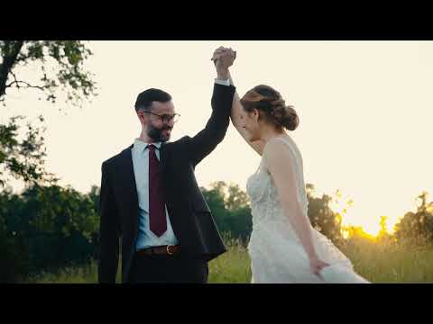 Megan and Daniel wedding sneak peak by Mago Wedding Stories