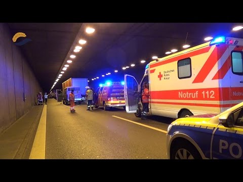 63.000 Euro Sachschaden und 10km Stau im Berufsverkehr A81 - 08.04.2015