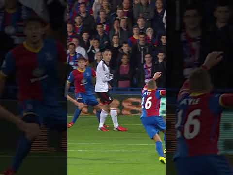 Steve Sidwell Catches PERFECT Volley On The Drop! 😱 | Fulham Flashback #shorts