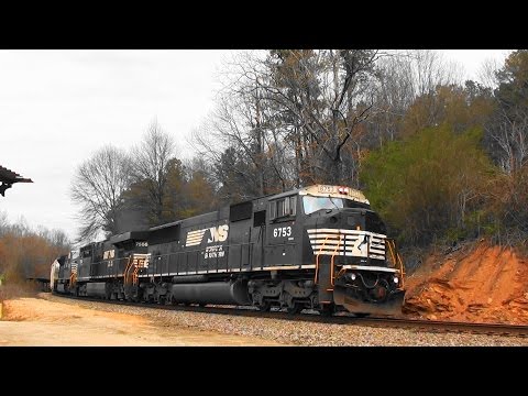 NS 175 with a SD60I leader in Rex, Ga.