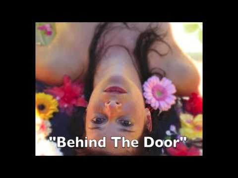 Chris Bovet Feat.Hirsute : Behind The Door