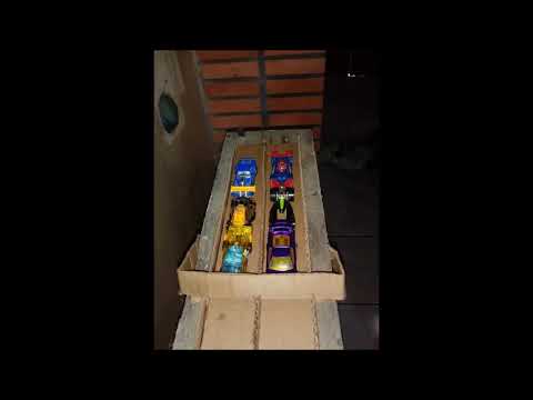 Nova pista Hotweels de papelão