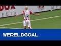 WERELDGOAL | Bryan Smeets scoort van eigen helft