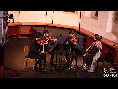 «Crown Shyness» von Alsu Nigmatullina (*1989)