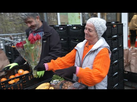 Die Helfer der Tafel | Eine Schicht mit den Helden des Alltags