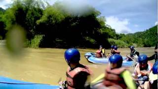 preview picture of video 'Rafting Padas River'