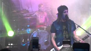 Pierce The Veil - Hold On Til May (feat. Jenna McDougall) LIVE at TLA